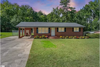 1007 E Northside Drive, Greenwood, SC 29649 - Photo 2