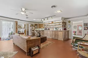 48 Crestline Rd, Greenville, SC 29609 - Photo 16