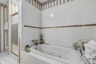 48 Crestline Rd, Greenville, SC 29609 - Photo 32