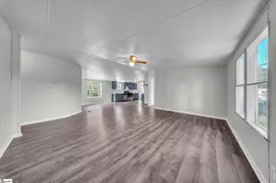 8 Riverbreeze Rd, Greenville, SC 29611 - Photo 2