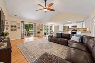 148 N Heron Dr, Fountain Inn, SC 29644 - Photo 6