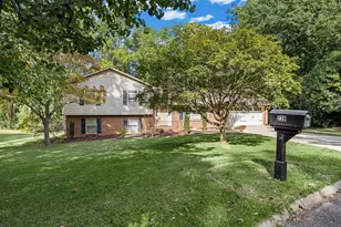 239 Briarcreek Dr, Spartanburg, SC 29301 - Photo 2