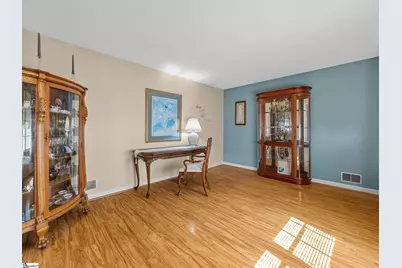 239 Briarcreek Drive, Spartanburg, SC 29301 - Photo 8