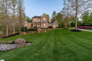 127 Warren Dr, Easley, SC 29642 - Photo 2