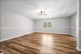 541 Hunts Bridge Rd, Easley, SC 29640 - Photo 2