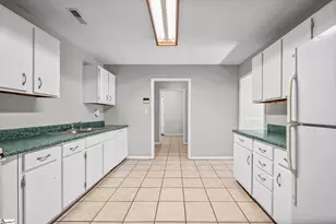 541 Hunts Bridge Rd, Easley, SC 29640 - Photo 10
