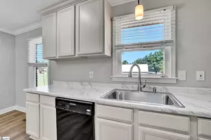 105 Summer St, Easley, SC 29642 - Photo 2
