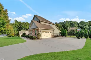 105 Avendell Dr, Easley, SC 29642 - Photo 46