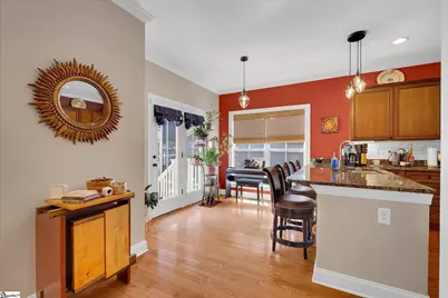 204 Ridenour Avenue, Greenville, SC 29617 - Photo 12