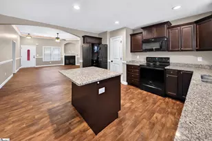 436 Shoreline Blvd, Boiling Springs, SC 29316 - Photo 10