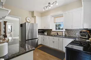 2421 Augusta St, Greenville, SC 29605 - Photo 14