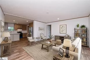 220 Leeds Ln, Spartanburg, SC 29307 - Photo 2