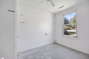 18 Ridgeway Dr, Greenville, SC 29605 - Photo 10