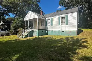 10 Center St, Taylors, SC 29687 - Photo 4