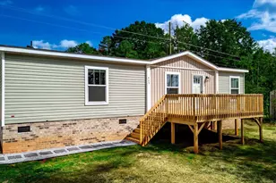 425 Stewart Rd, Six Mile, SC 29682 - Photo 2
