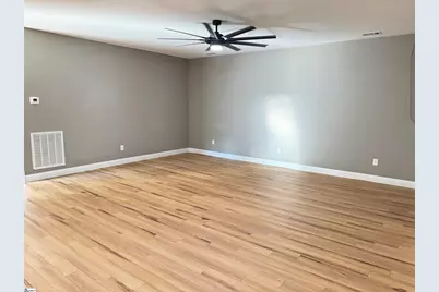 134 Carlton Street, Greenwood, SC 29649 - Photo 6