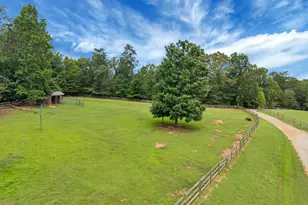 27 Troy Ln, Tryon, NC 28782 - Photo 4