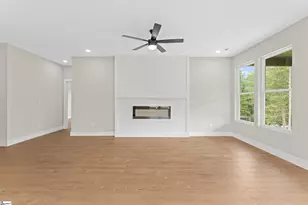 202 Fraley Dr, Inman, SC 29349 - Photo 8