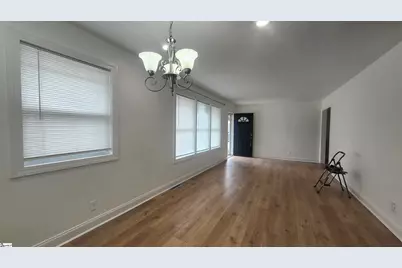 105 Ponce De Leon Avenue, Spartanburg, SC 29302 - Photo 12
