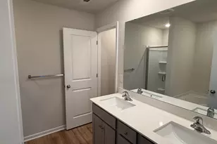 132 Barwood Cir, Greenville, SC 29611 - Photo 10
