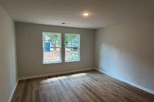 132 Barwood Cir, Greenville, SC 29611 - Photo 2