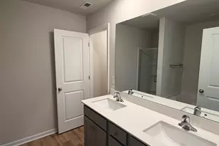 132 Barwood Cir, Greenville, SC 29611 - Photo 10
