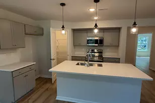 132 Barwood Cir, Greenville, SC 29611 - Photo 6