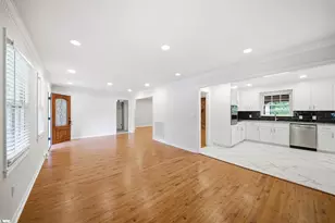 14 Heathwood Cir, Taylors, SC 29687 - Photo 4