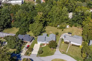 30 Primrose Ln, Greenville, SC 29607 - Photo 4