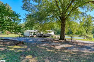 637 Ranch Rd, Laurens, SC 29360 - Photo 44