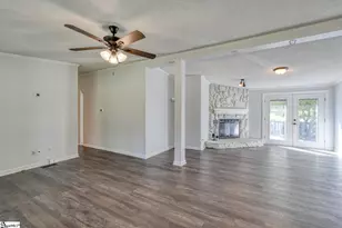 637 Ranch Rd, Laurens, SC 29360 - Photo 4