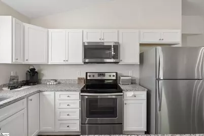 119 Landrum Drive, Greer, SC 29651 - Photo 8