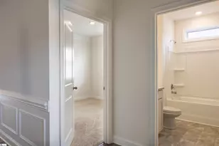 303 Pollyanna Dr, Greenville, SC 29605 - Photo 6