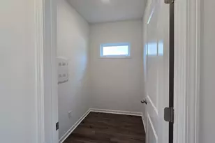 13 Halsey St, Central, SC 29630 - Photo 10