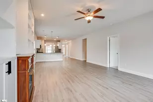26 Woodcroos Dr, Simpsonville, SC 29681 - Photo 16