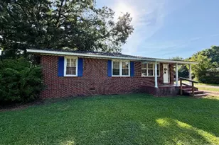 200 Burton Dr, Calhoun Falls, SC 29628 - Photo 2