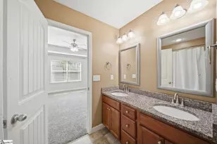 502 E Heatherstone Ln, Roebuck, SC 29376 - Photo 16