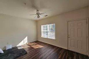 128 University Village Dr, Central, SC 29630 - Photo 2