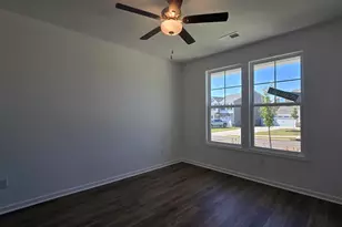 28 Halsey St, Central, SC 29630 - Photo 8