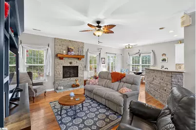 368 Woodsberry Shoals Drive, Duncan, SC 29334 - Photo 2