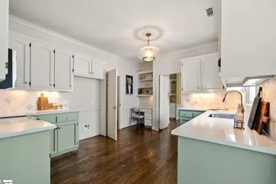 302 Greenview Circle, Greenville, SC 29609 - Photo 10