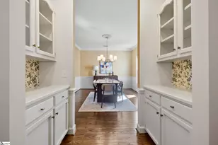 302 Greenview Cir, Greenville, SC 29609 - Photo 14