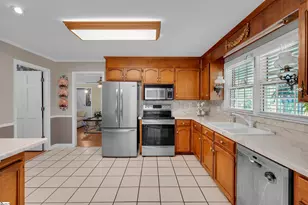 100 Overton Ave, Greenville, SC 29617 - Photo 6