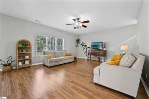 19 Druid Hill Ct, Simpsonville, SC 29681 - Photo 4