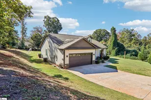 69 Cambridge Dr, Greenville, SC 29605 - Photo 8