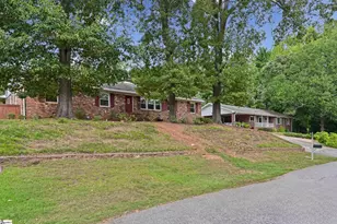 221 Lowndes Ave, Greenville, SC 29607 - Photo 2