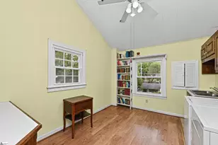 221 Lowndes Ave, Greenville, SC 29607 - Photo 12