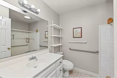 221 Lowndes Avenue, Greenville, SC 29607 - Photo 24