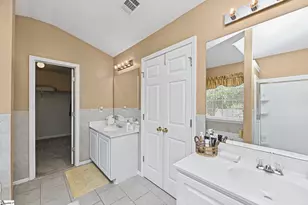 300 Bellarine Dr, Greenville, SC 29605 - Photo 16