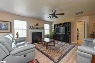300 Bellarine Dr, Greenville, SC 29605 - Photo 34